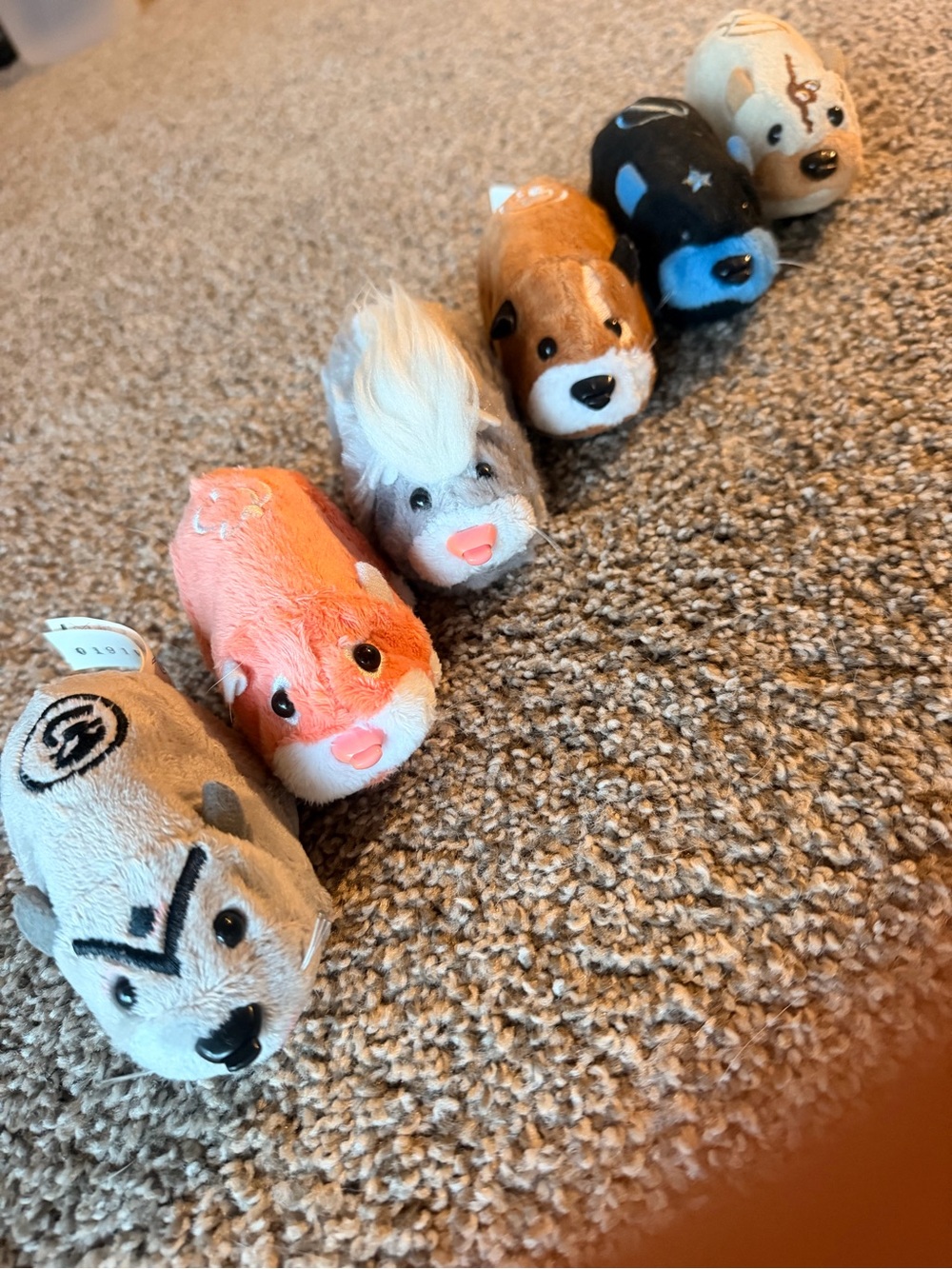 Zhu Plush Small hamsters Toy - Lot of 6- Everything is in working order - Picture 2 of 7
